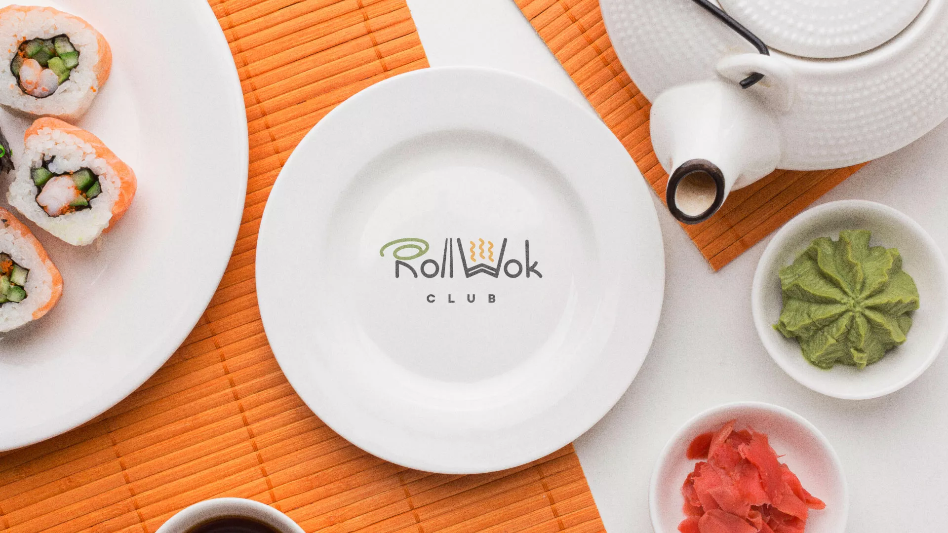 Разработка логотипа и фирменного стиля суши-бара «Roll Wok Club» в Боре